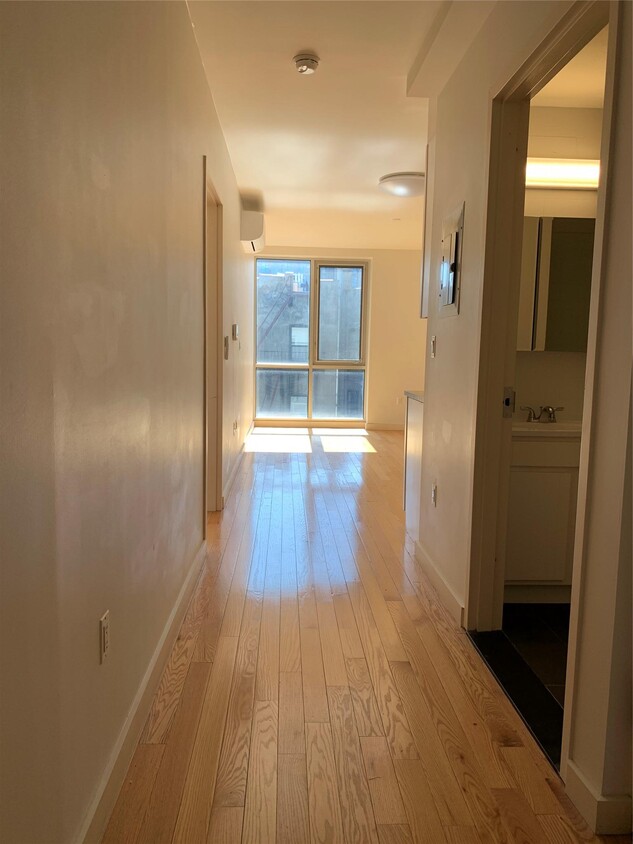 Foto principal - 362 W 127th St