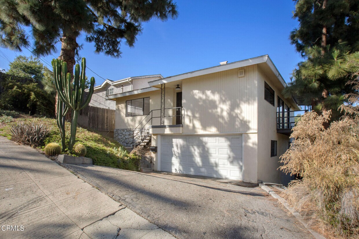 2221 Cazador Dr, Los Angeles, CA 90065 House Rental in Los Angeles