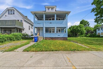 Building Photo - 11611 Fairport Ave