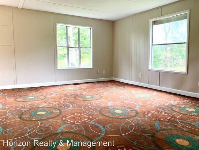 Building Photo - 3 br, 1.5 bath House - 3868 Robert Pryor Rd