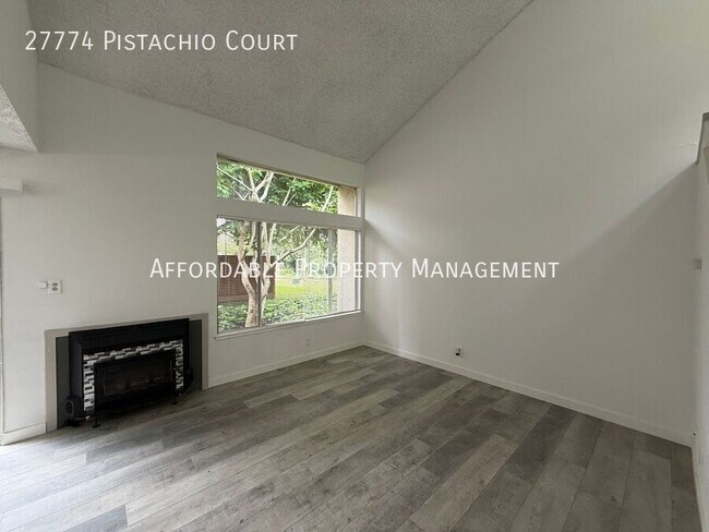 Foto del edificio - 27774 Pistachio Ct