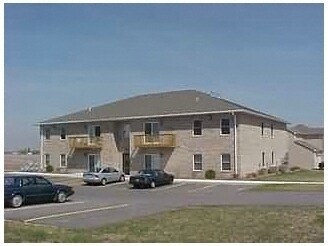 Primary Photo - 590 N Loves Rd