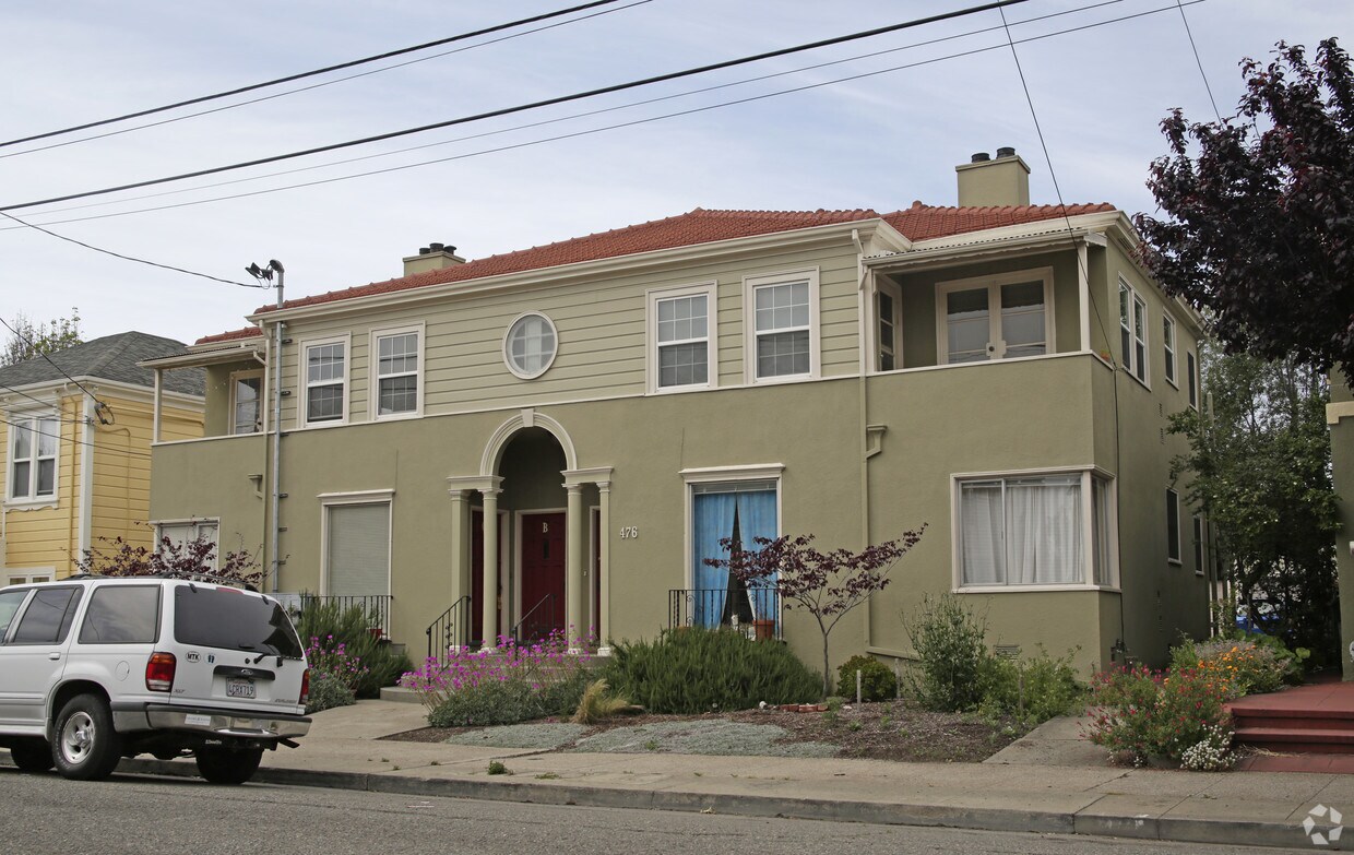 Foto principal - 476 42nd St