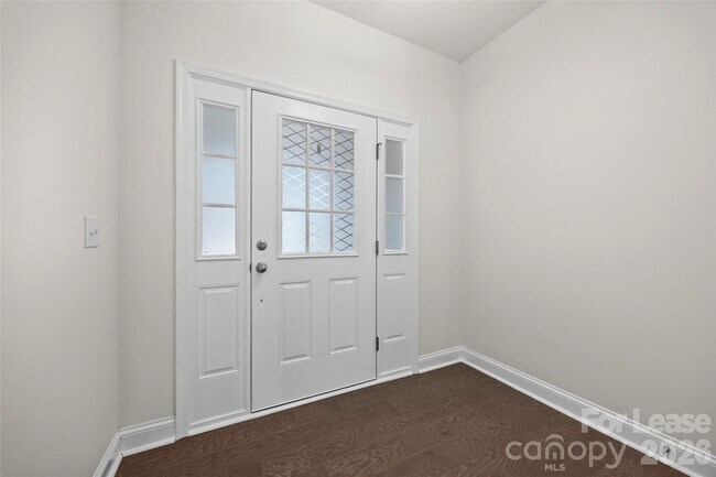 Foto del edificio - 1245 Pebble Grove Dr
