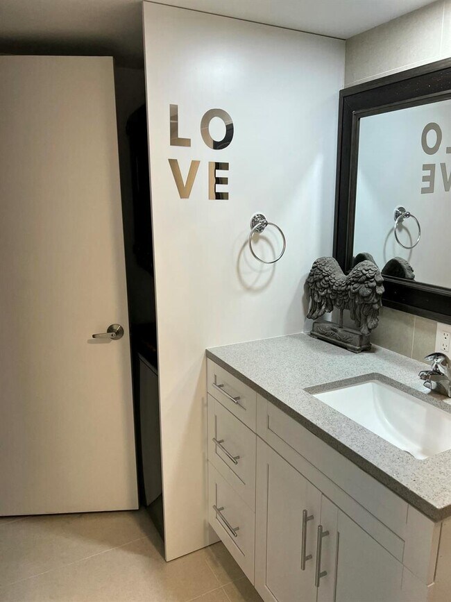 Foto del edificio - 2101 21st Ln