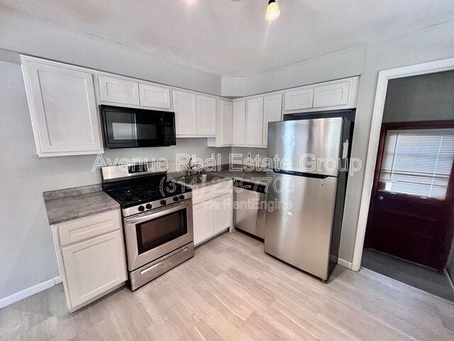 Building Photo - 8819 McNulty Dr