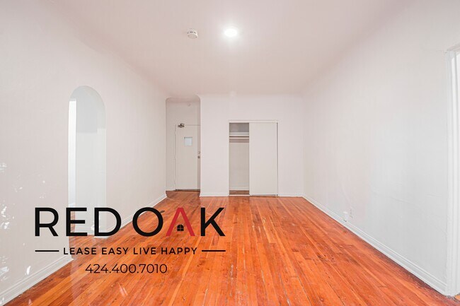 Foto del edificio - 706 N St Andrews Pl