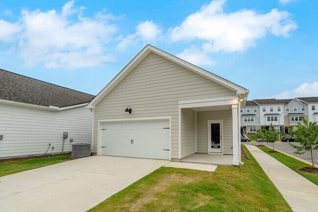 Building Photo - Charming 3BR House in Fuquay Varina