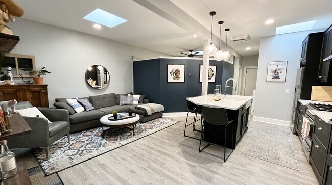 Foto del edificio - 2854 Umatilla St