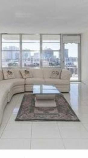 Foto principal - 230 174th St