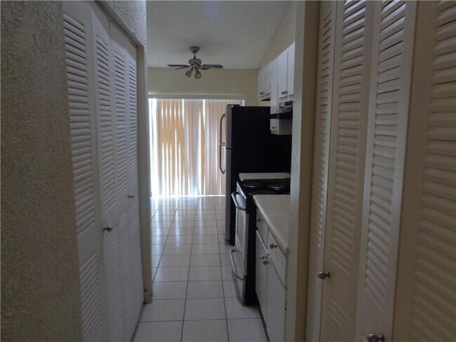 Foto del edificio - 7366 NW 34th St