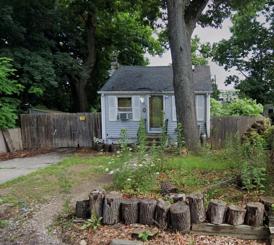Foto principal - 109 Wyona Ave