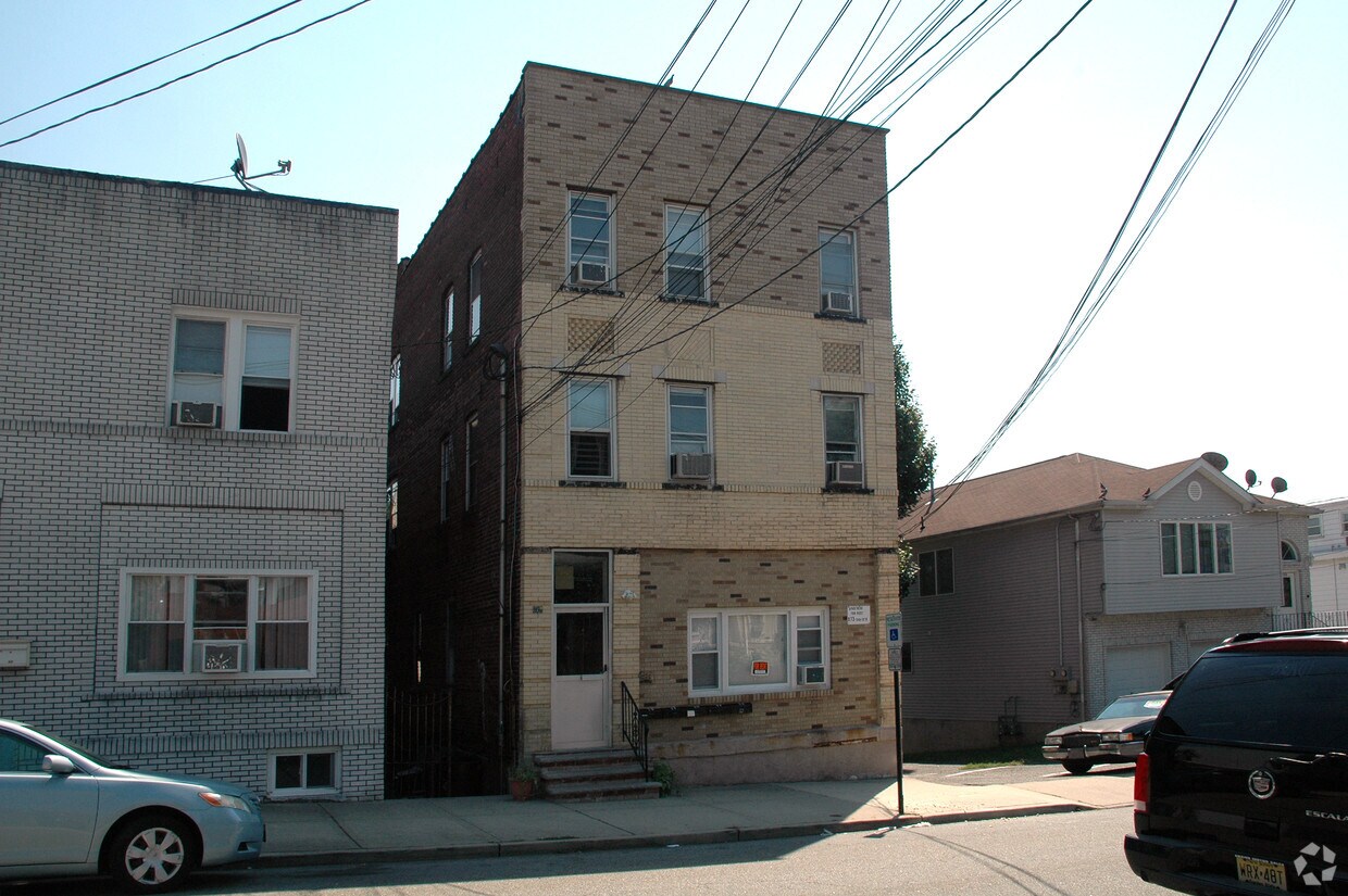 Foto del edificio - 166 Westminster Pl