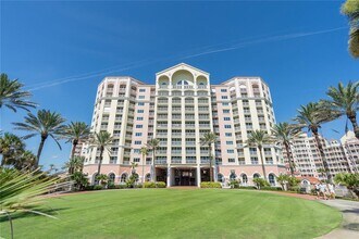 Building Photo - 200 Ocean Crest Dr