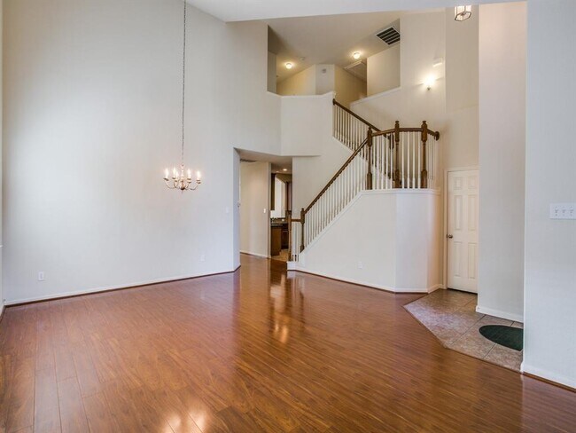 Building Photo - 2402 Appian Way