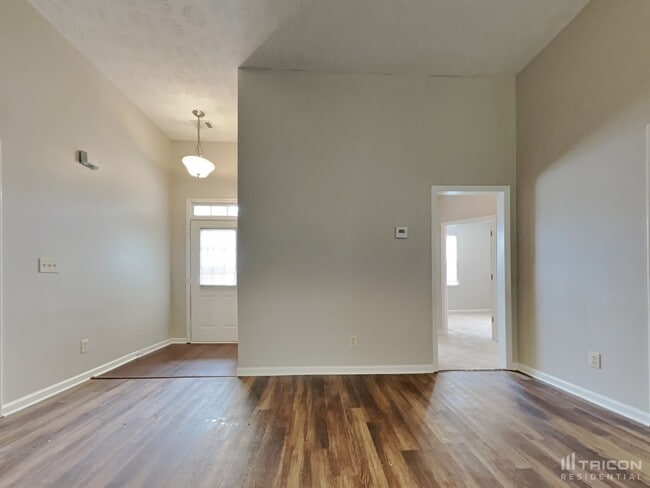 Building Photo - 2224 Boone Ct