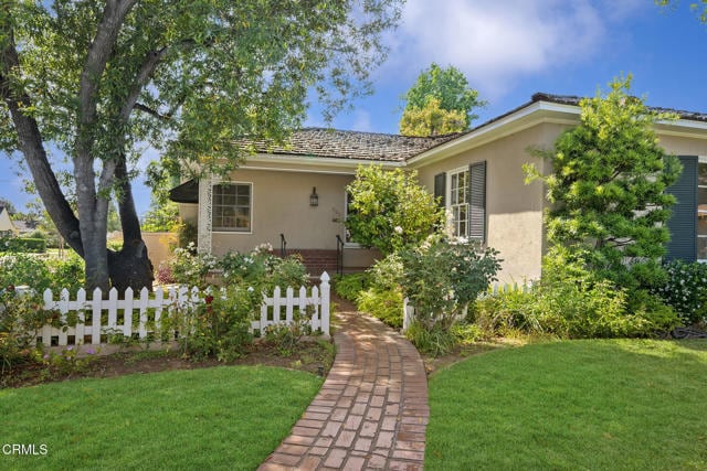 Building Photo - 531 N Twin Palms Dr