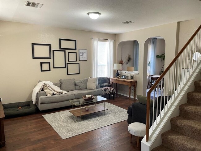 Foto del edificio - 813 Bull Creek Pkwy