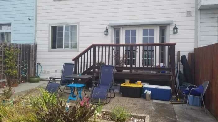 large private backyard - 75 Vernon St