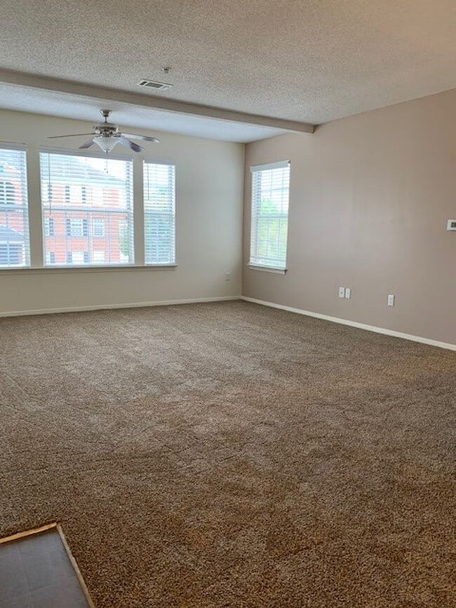 Interior Photo - Hamilton at Turman Farms Apartments