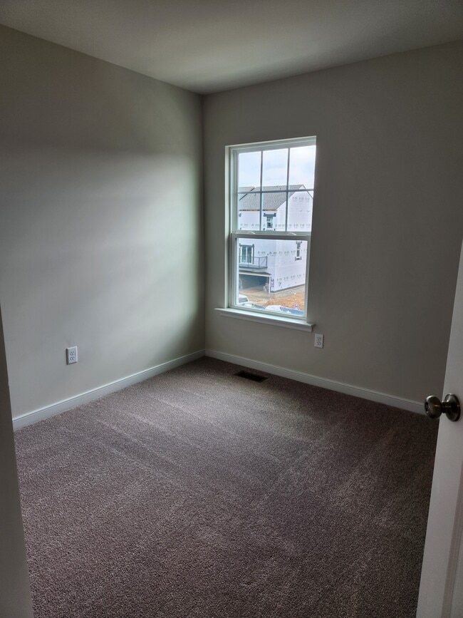 Building Photo - 4055 Grand Reserve Ln
