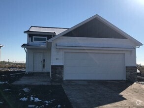 Building Photo - 811 Cathy Dr W
