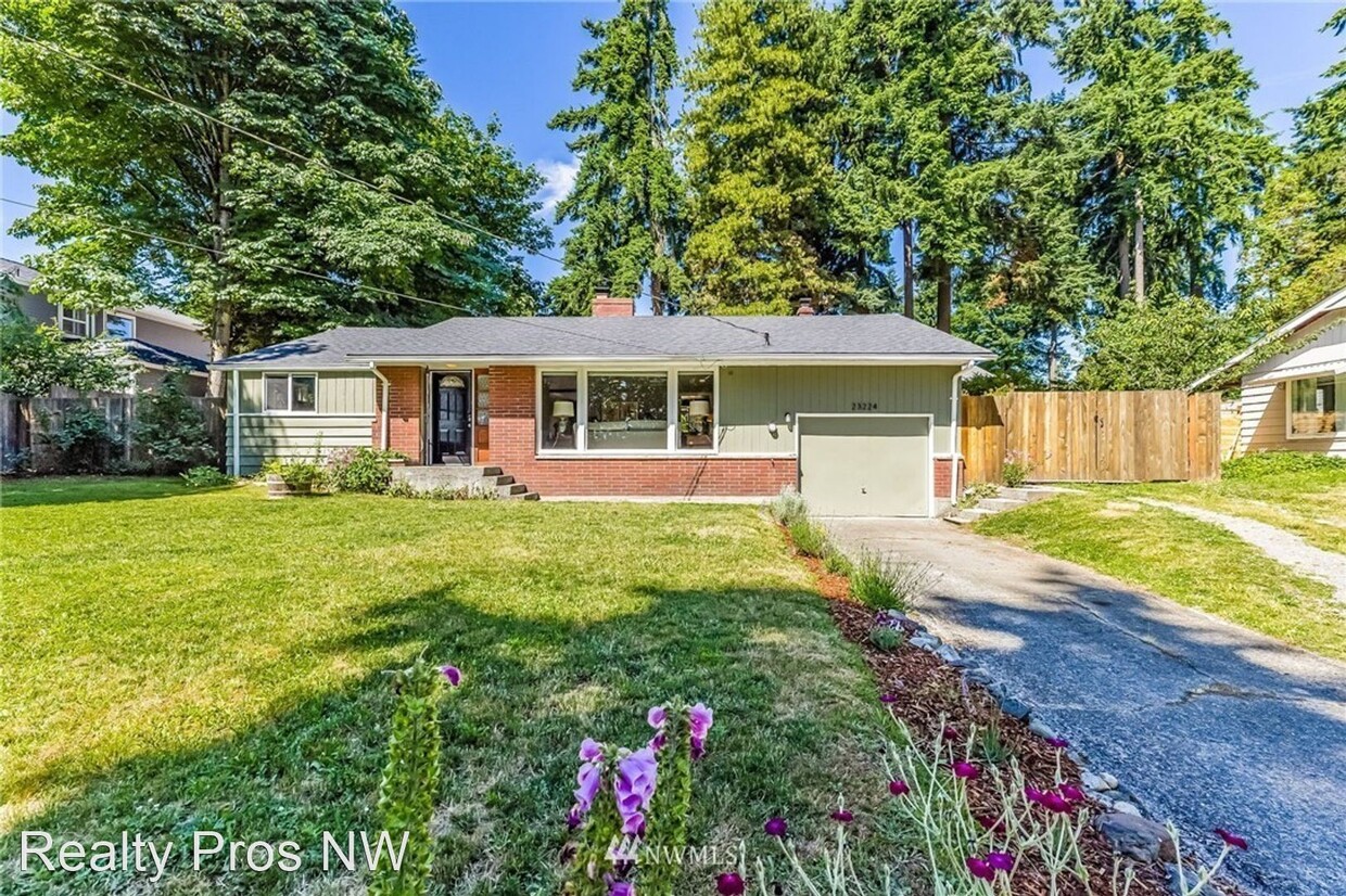 Primary Photo - 3 br, 2 bath House - 23224 75th Ave W