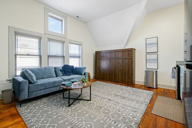 Foto del edificio - 1848 E 89th St