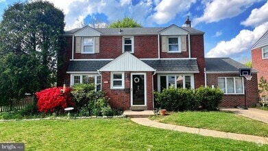 Building Photo - 1643 Mt Pleasant Rd