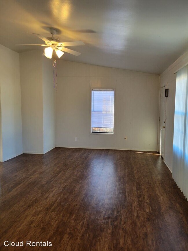 Foto del edificio - 3 br, 1 bath House - 916 EVERGREEN STREET