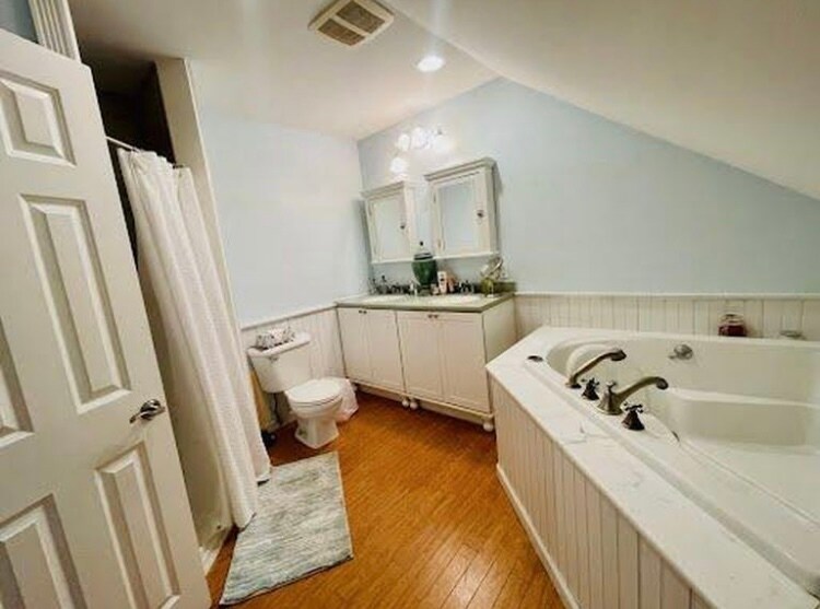 14 Nimitz St Unit 1, Huntington, NY 11743 Apartments in Huntington
