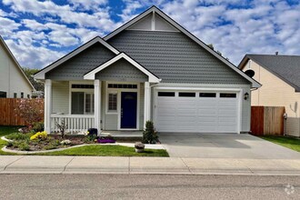 Building Photo - 2905 E Pine Hollow Ln