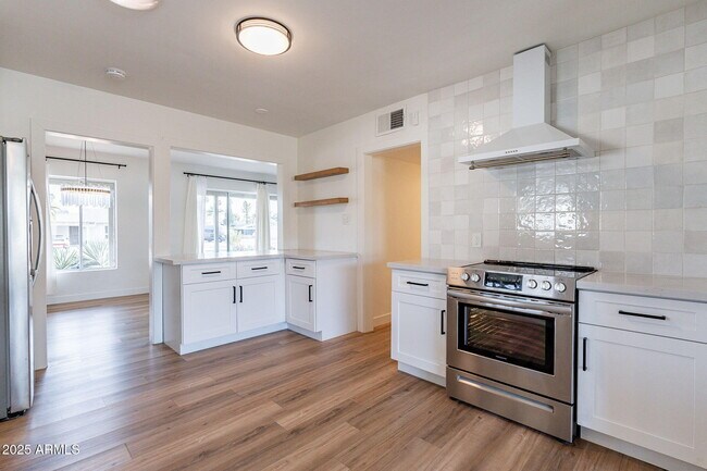 Foto del edificio - 1708 N 69th St