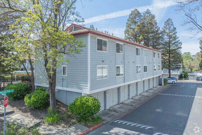 Alternate Exterior - 29629-29630 Mountain Oak Ct