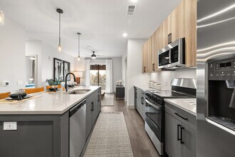 Building Photo - The Lock at Flatirons