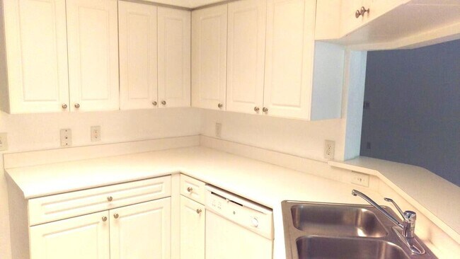 Building Photo - 2730 Anzio Ct
