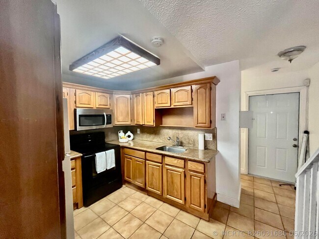 Foto del edificio - 15385 S Dixie Hwy