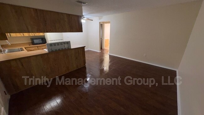 Foto del edificio - 6331 Delaware Ave