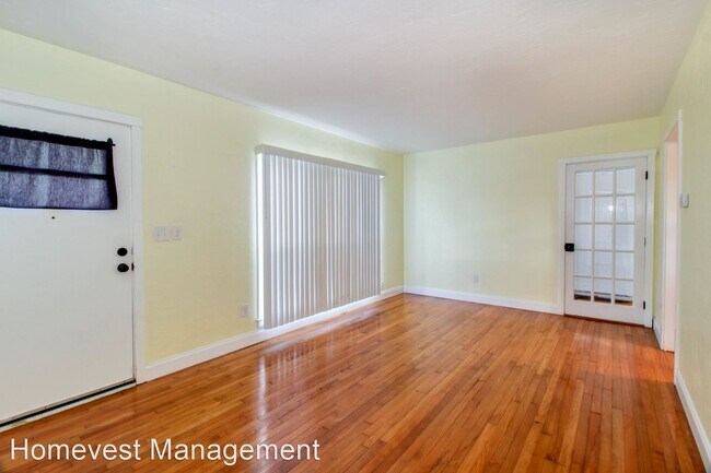 Foto del edificio - 3 br, 2 bath House - 1709 N. Forest Avenue
