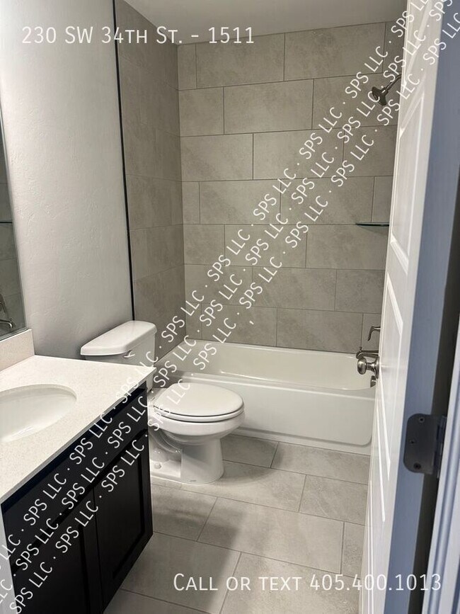 Foto del edificio - 230 SW 34th St