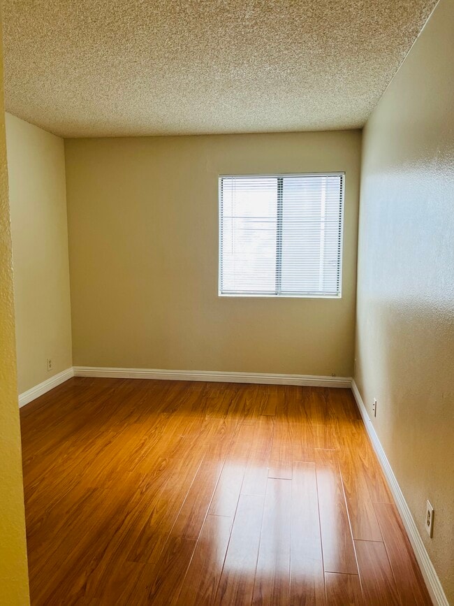 Foto del edificio - 13406 Moorpark St
