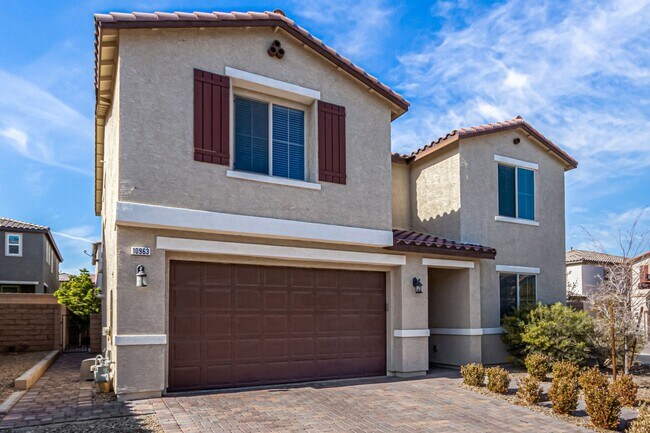 Foto del edificio - Southern Highlands Home with Loft & Patio!