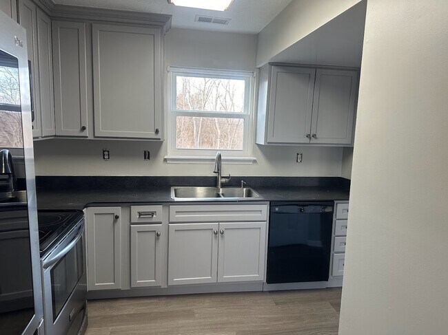 Cocina - 3685 Appian Way