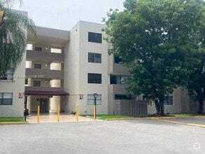 Building Photo - 8000 SW 149th Ave