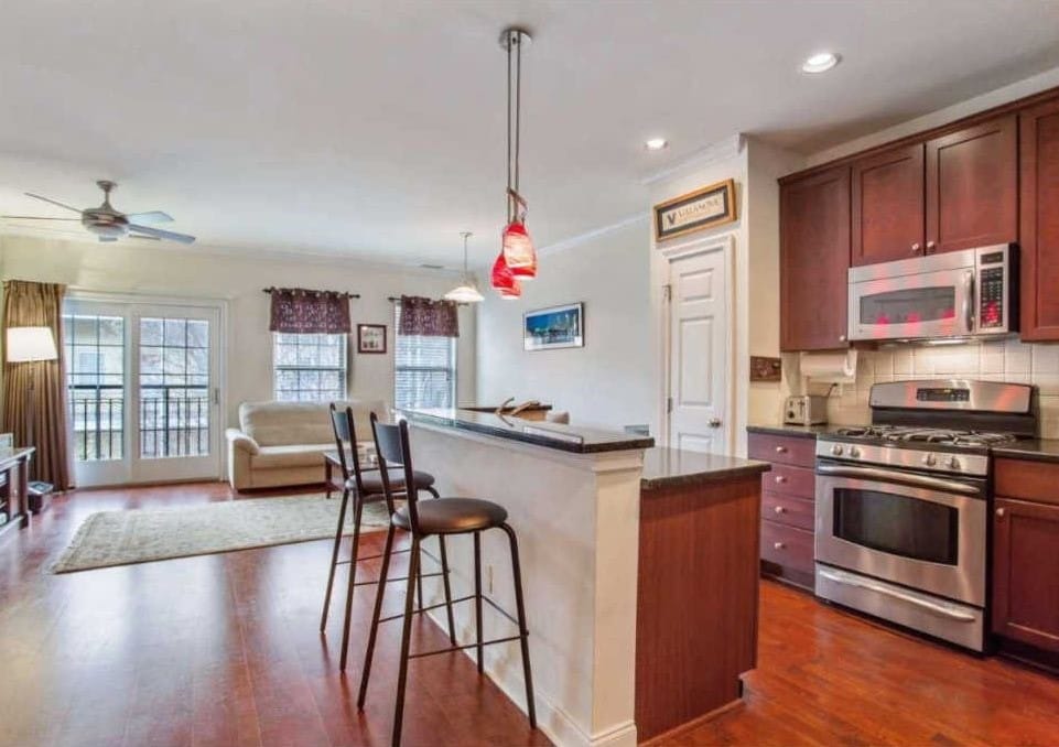500 Admirals Way, Philadelphia, PA 19146 Condo for Rent in