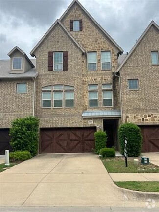 Building Photo - 6474 Naples Dr