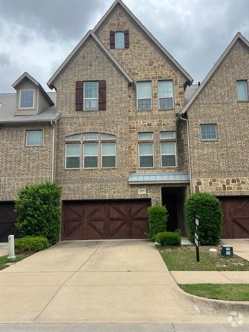 Building Photo - 6474 Naples Dr