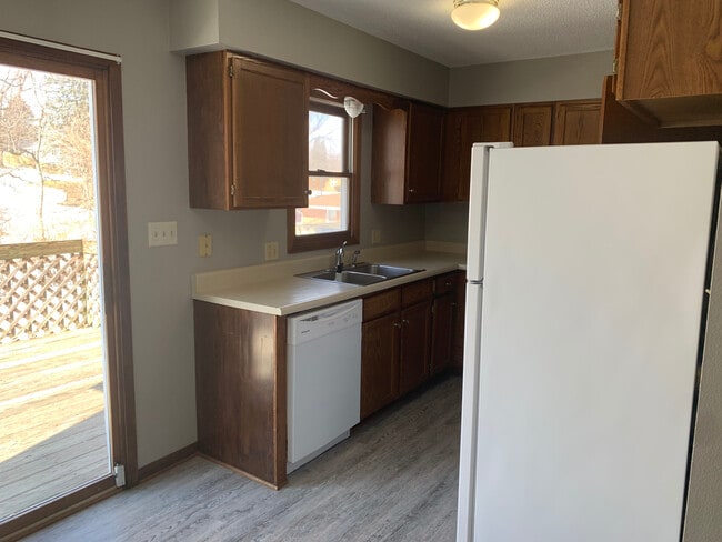 Kitchen - 2454 Indianola Ave