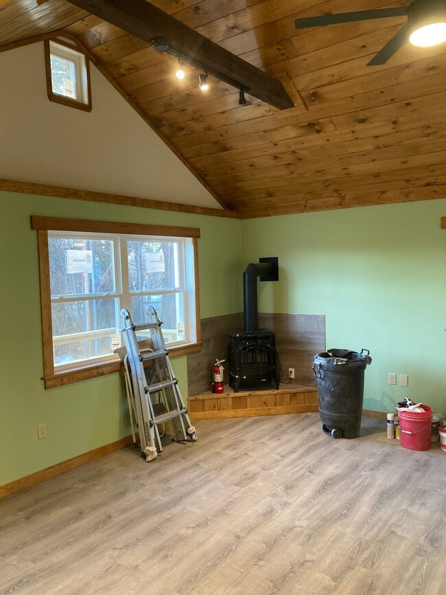 Building Photo - 35 Skytop Dr