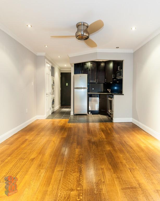 Foto del edificio - 145 E 26th St